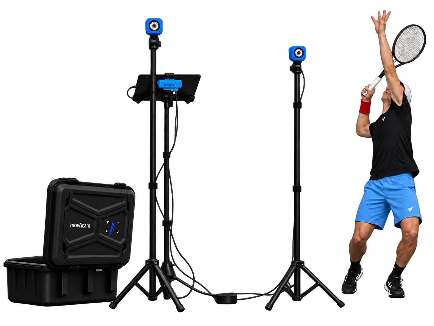 movAcam Land-System beim Tennis: Transportkoffer, zwei Kameras auf Stativen, Tablet und Spieler beim Aufschlag